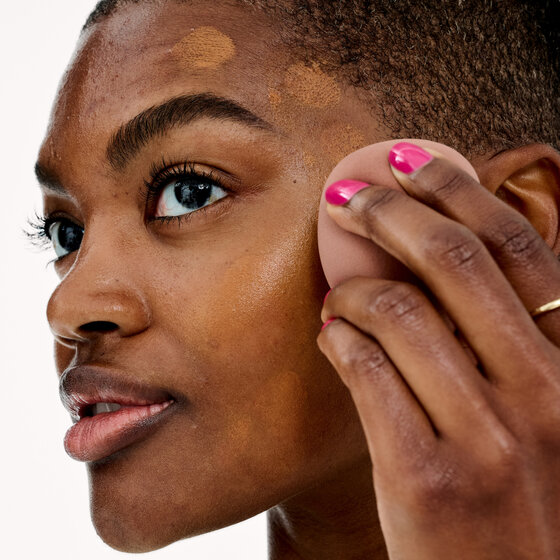 Foundation application with blender