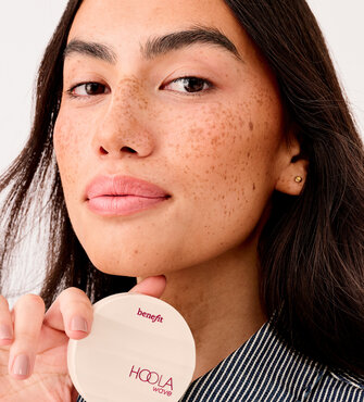 Hoola Wave and model